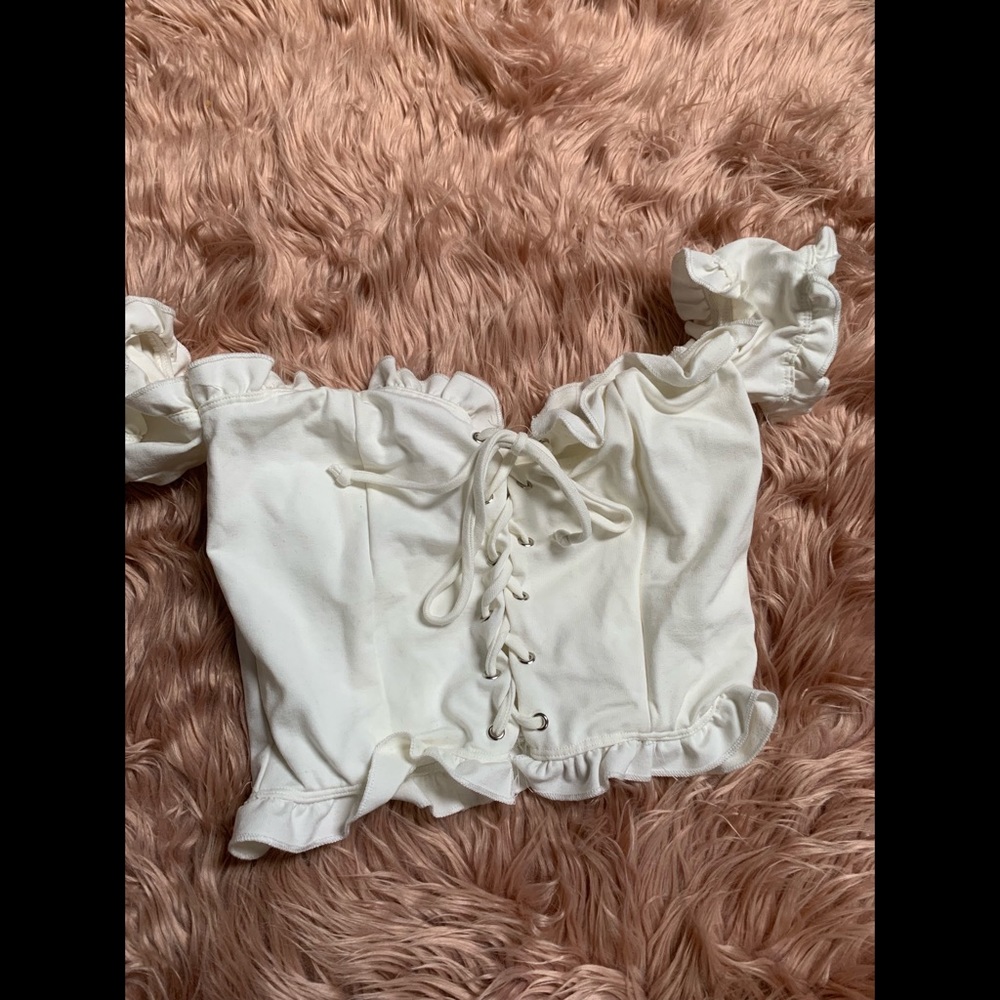 Cute ruffle Crop top